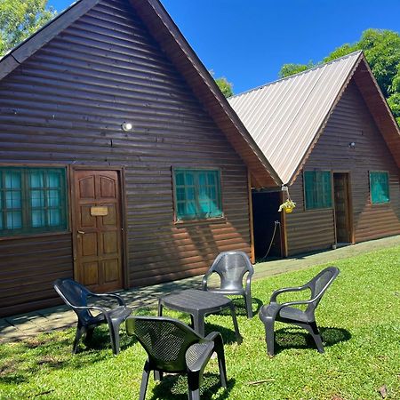 Cabanas MERALE Excelente Ubicacion Puerto Iguazú Exterior foto