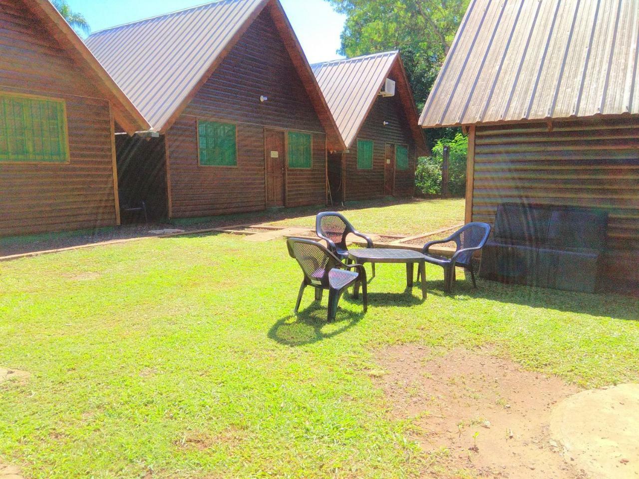 Cabanas MERALE Excelente Ubicacion Puerto Iguazú Exterior foto